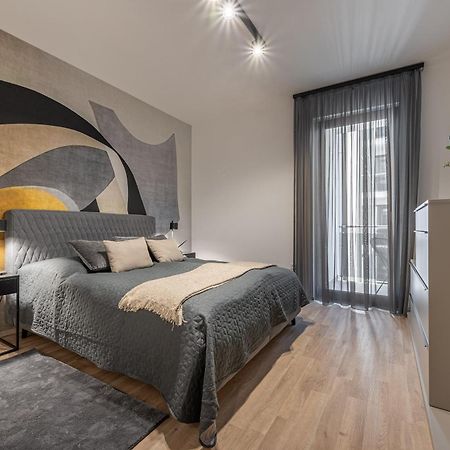 Condo With Balcony @ Downtown Будапеща Екстериор снимка