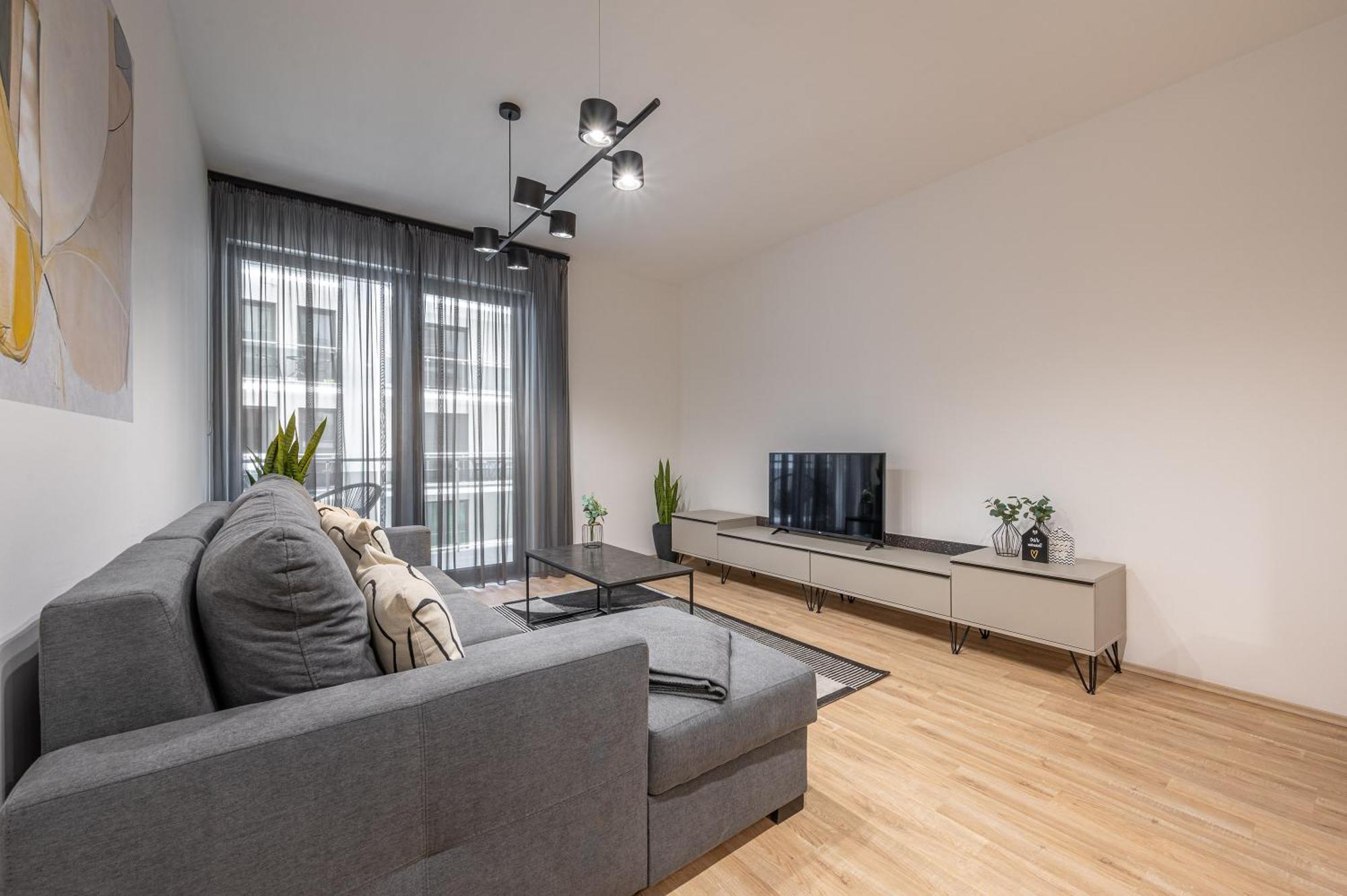 Condo With Balcony @ Downtown Будапеща Екстериор снимка